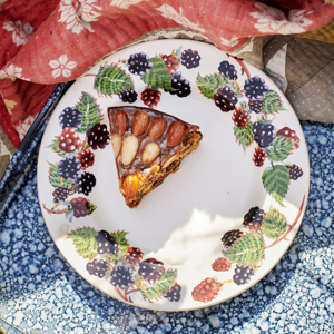 Emma Bridgewater Blackberry 8.5 Inch Plate